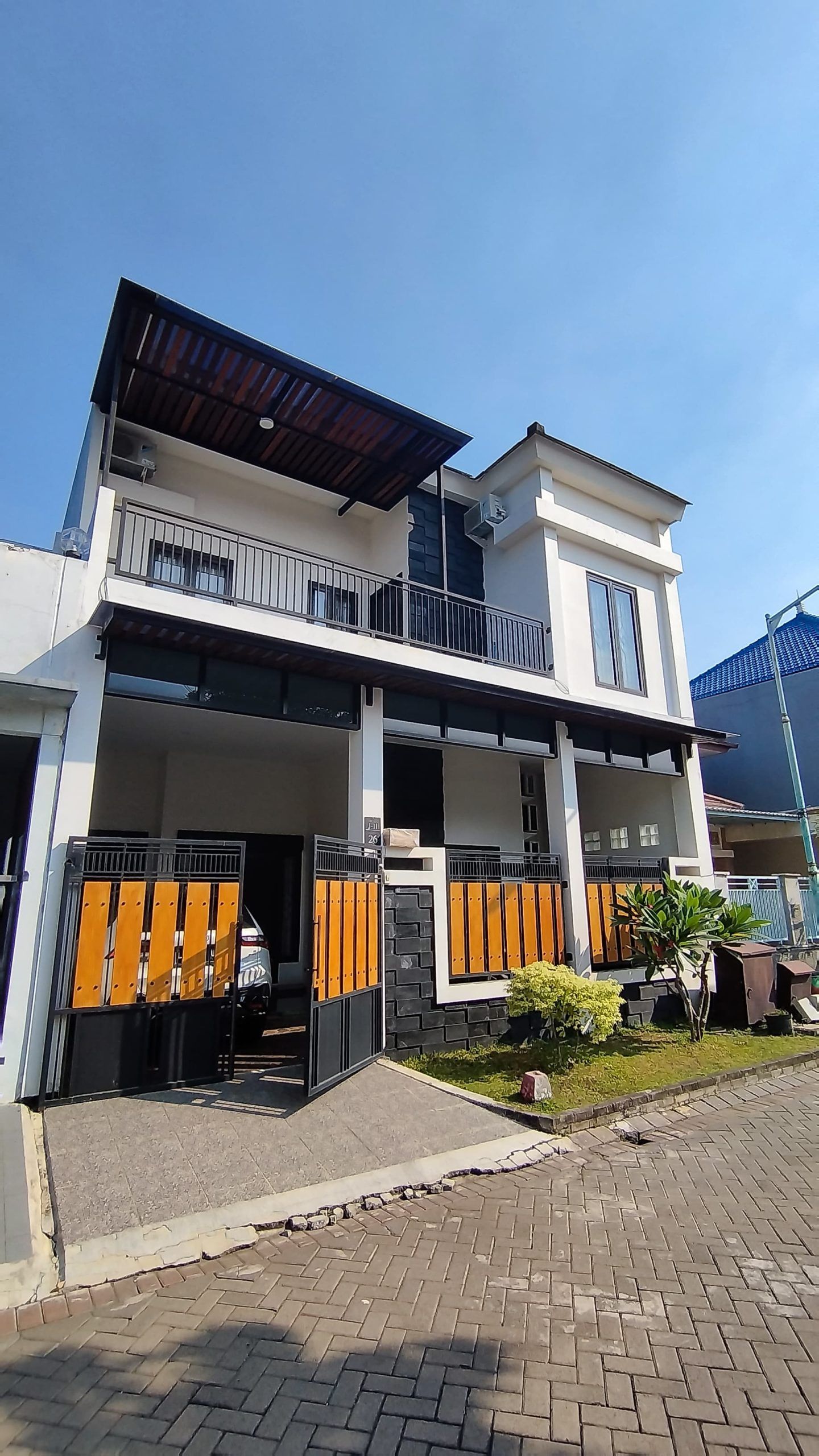Puri Surya Jaya Vancouver